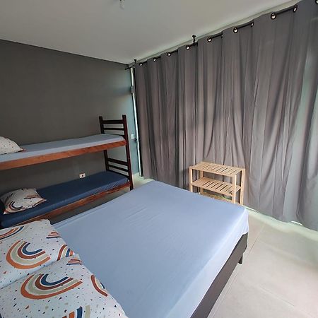 Hostel Familia Castor Itanhaém エクステリア 写真
