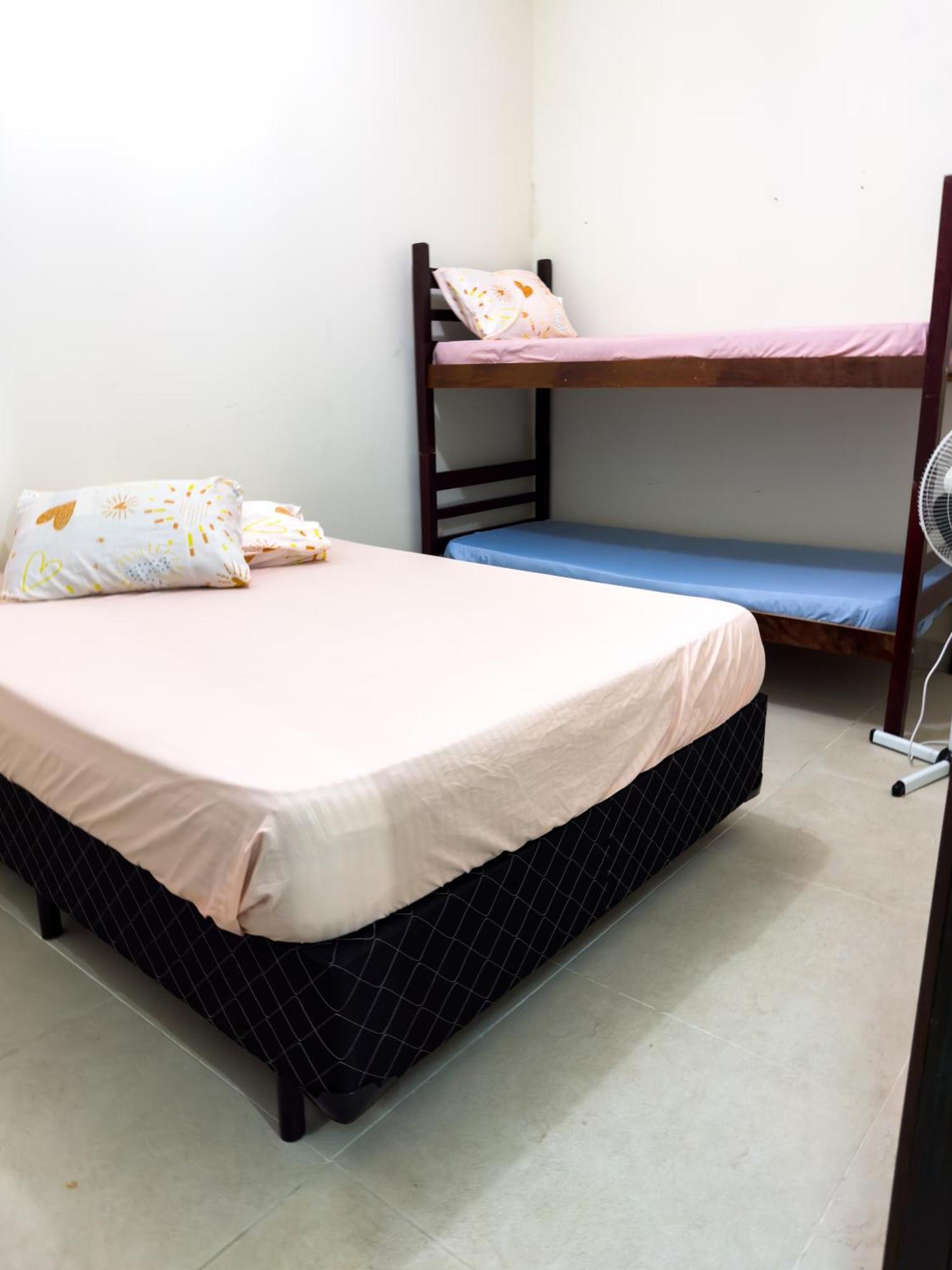 Hostel Familia Castor Itanhaém エクステリア 写真