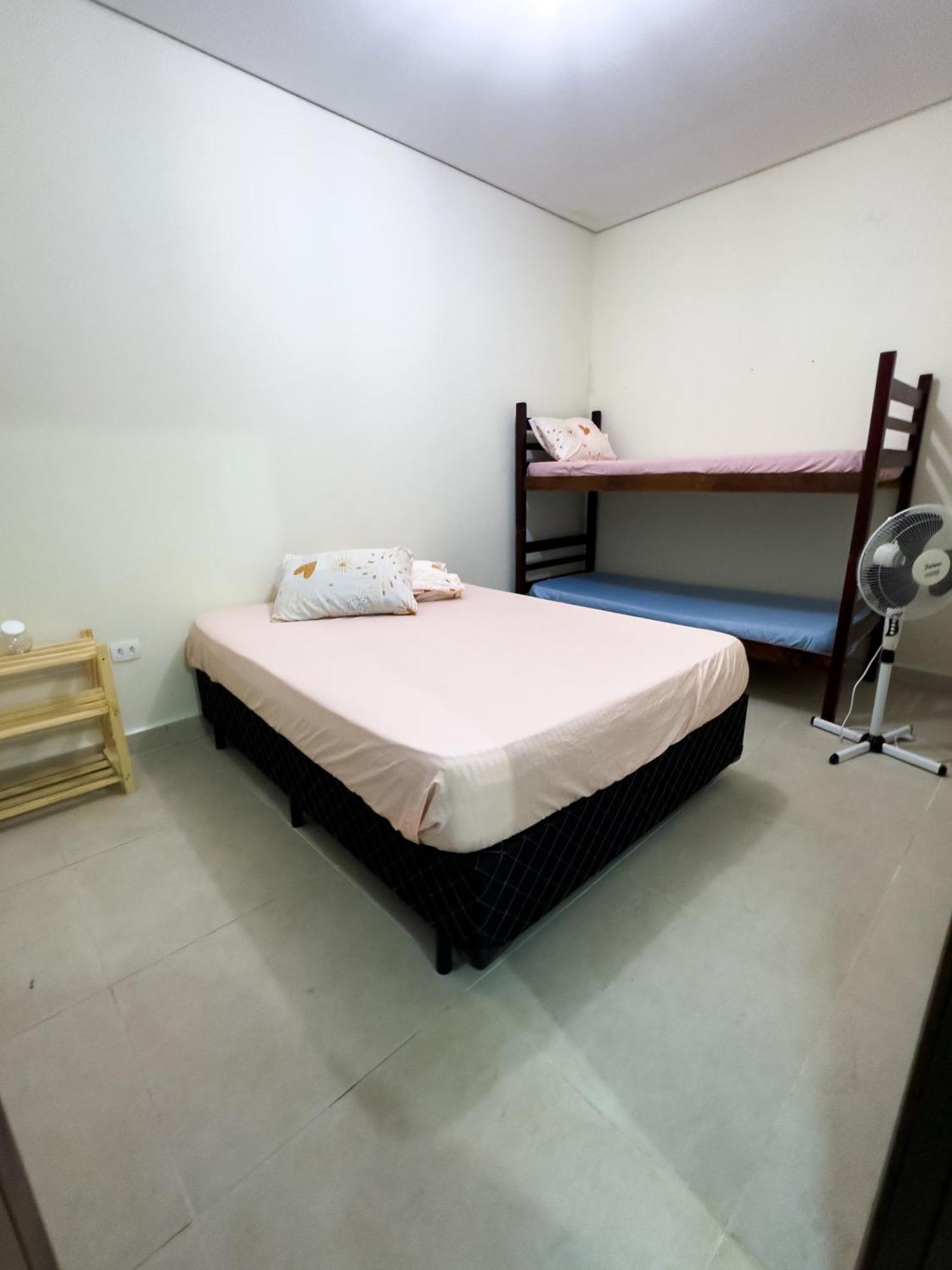 Hostel Familia Castor Itanhaém エクステリア 写真